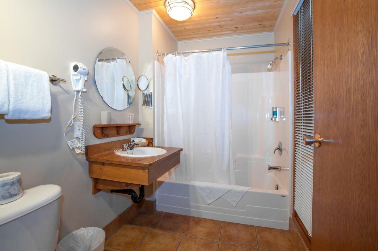 La Petite Auberge De Jouvence Мейгог Экстерьер фото